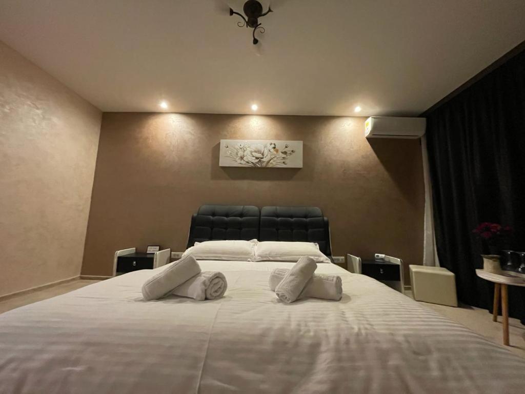 Apartmán Cezara Galaţi Exteriér fotografie